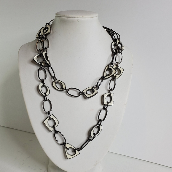 Lia Sophia Jewelry Lia Sophia Gunmetal And White Necklace Poshmark